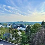Douillet A Deauville 5p *