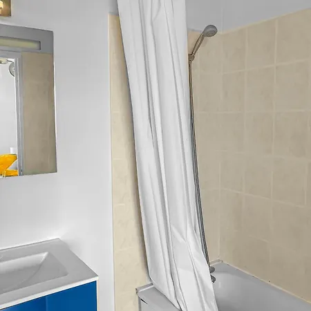 Douillet A Deauville 5p *