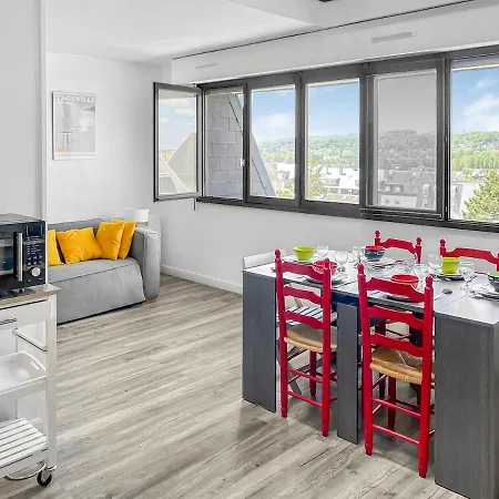 Douillet A Deauville 5p