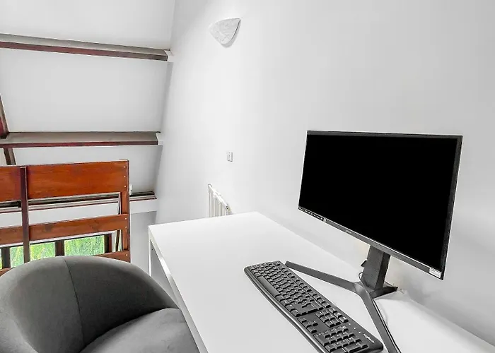 Douillet A Deauville 5p *