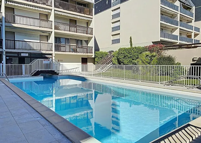 Douillet A Deauville 5p