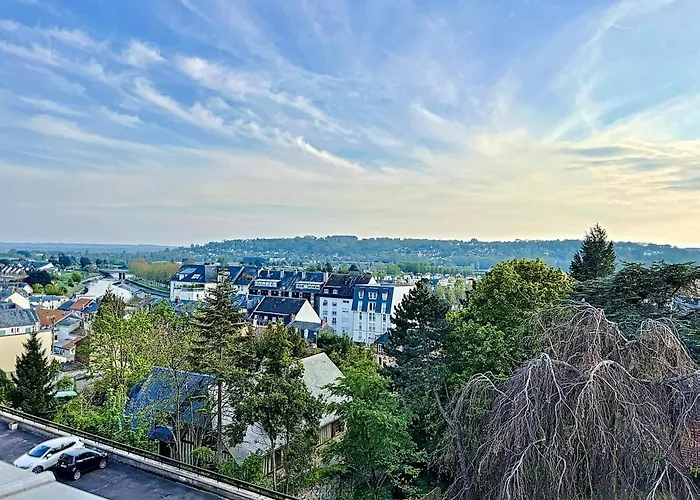 Douillet A Deauville 5p *